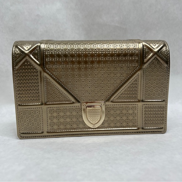 CHRISTIAN DIOR Metallic Patent Micro-Cannage Mini Diorama - Gold - Picture 5 of 12